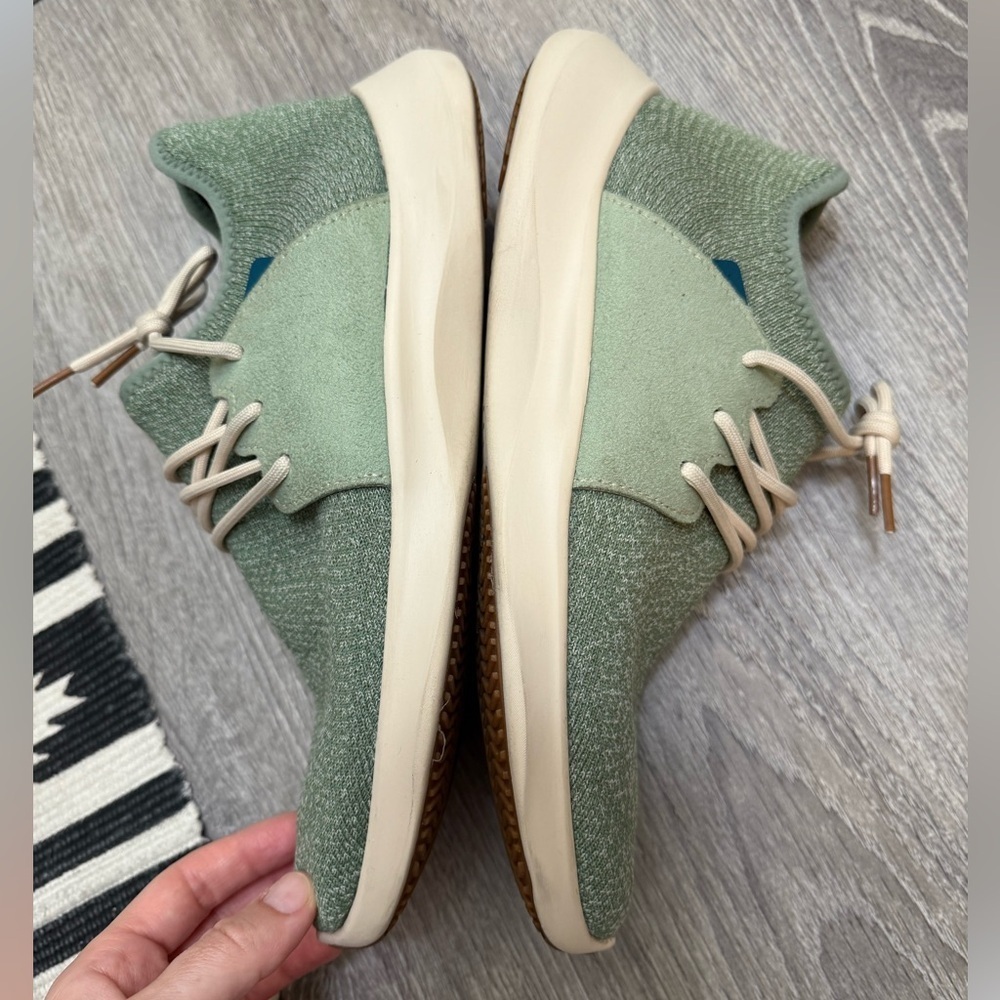 Vessi Everyday Classic Sneaker Fig Green on Off White Men’s Size 9 - Picture 9 of 11